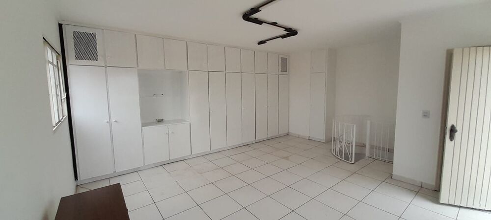 Apartamento à venda com 3 quartos, 220m² - Foto 14