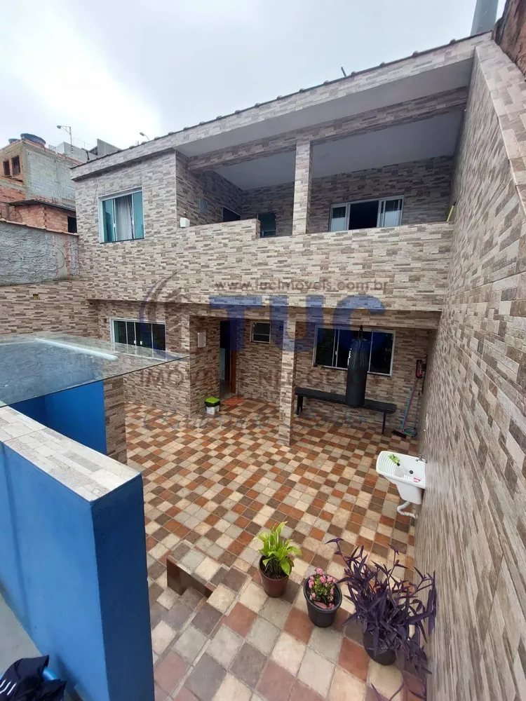 Casa à venda com 3 quartos, 256m² - Foto 2