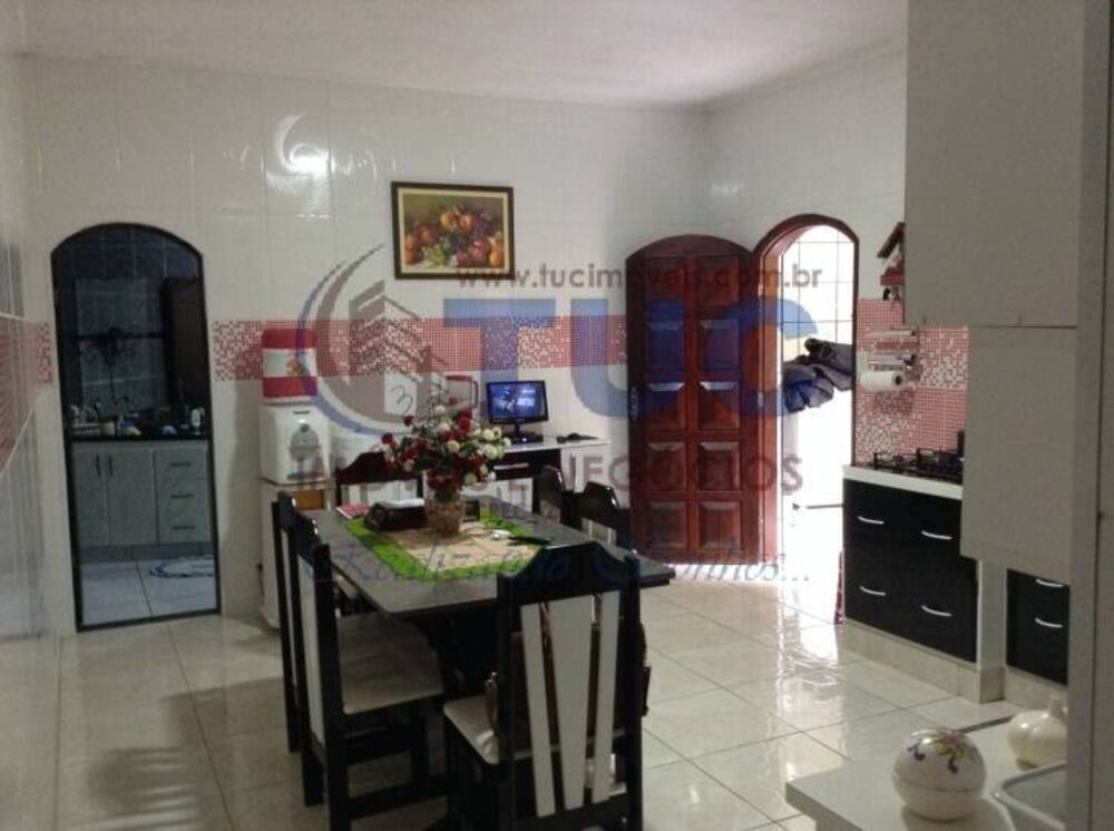Sobrado à venda com 5 quartos, 220m² - Foto 3