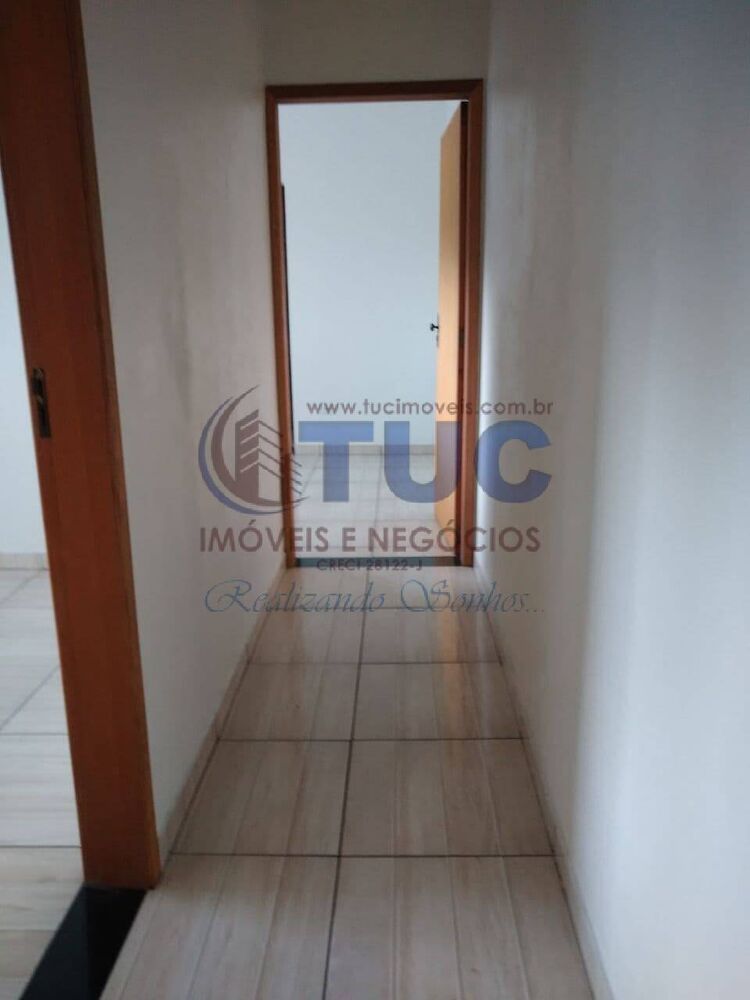 Casa à venda com 4 quartos, 250m² - Foto 8