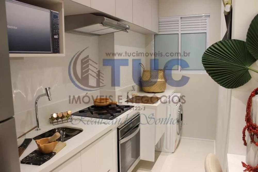 Apartamento à venda com 2 quartos, 42m² - Foto 4