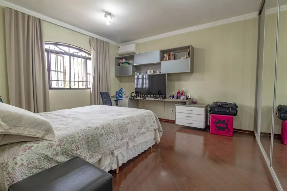 Casa, 6 quartos, 450 m² - Foto 3