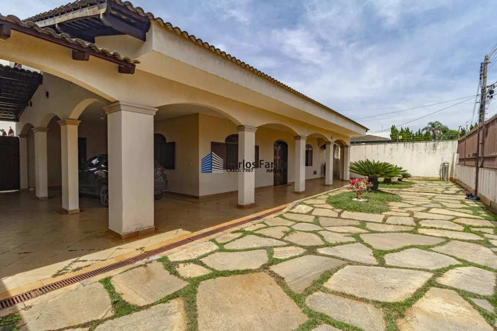 Casa, 6 quartos, 450 m² - Foto 1