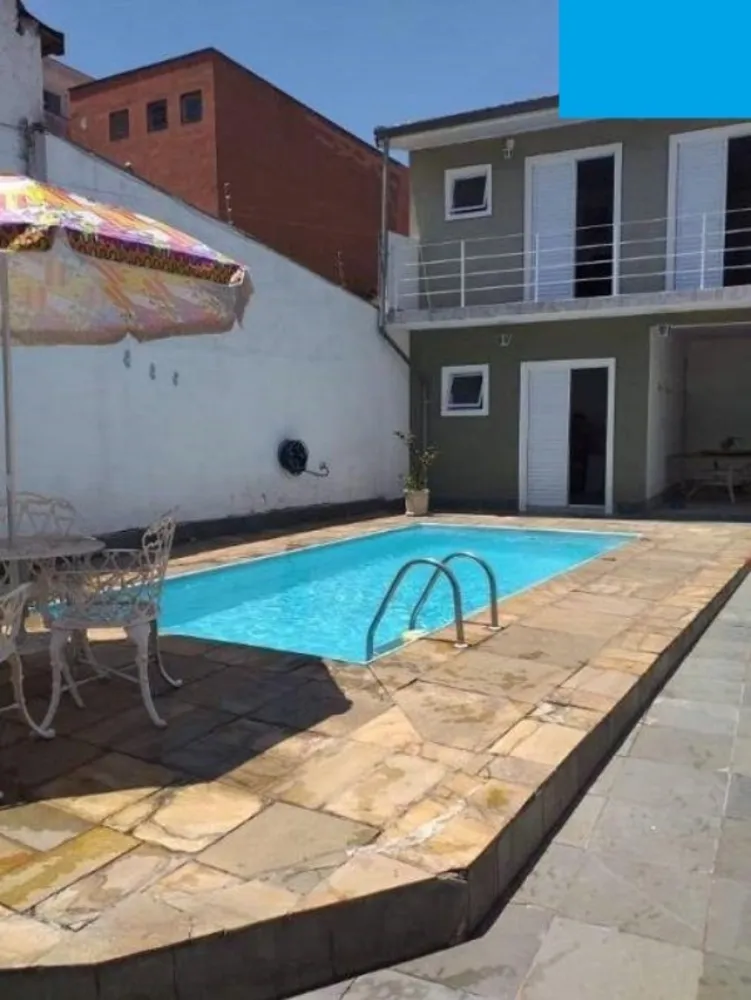 Casa, 3 quartos, 200 m² - Foto 1
