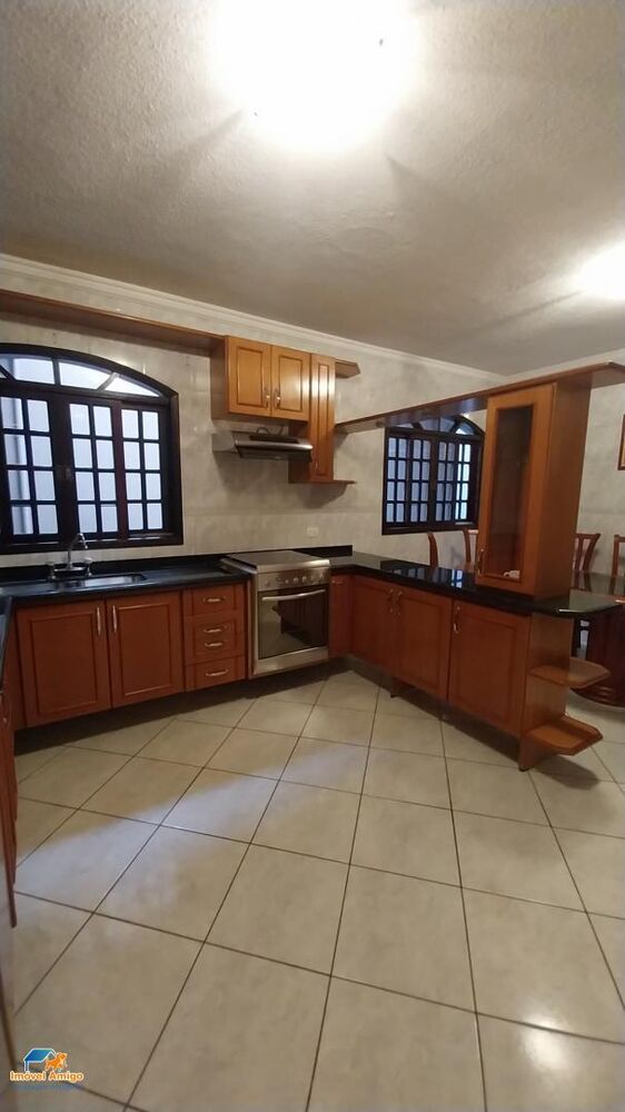 Casa, 3 quartos, 198 m² - Foto 2