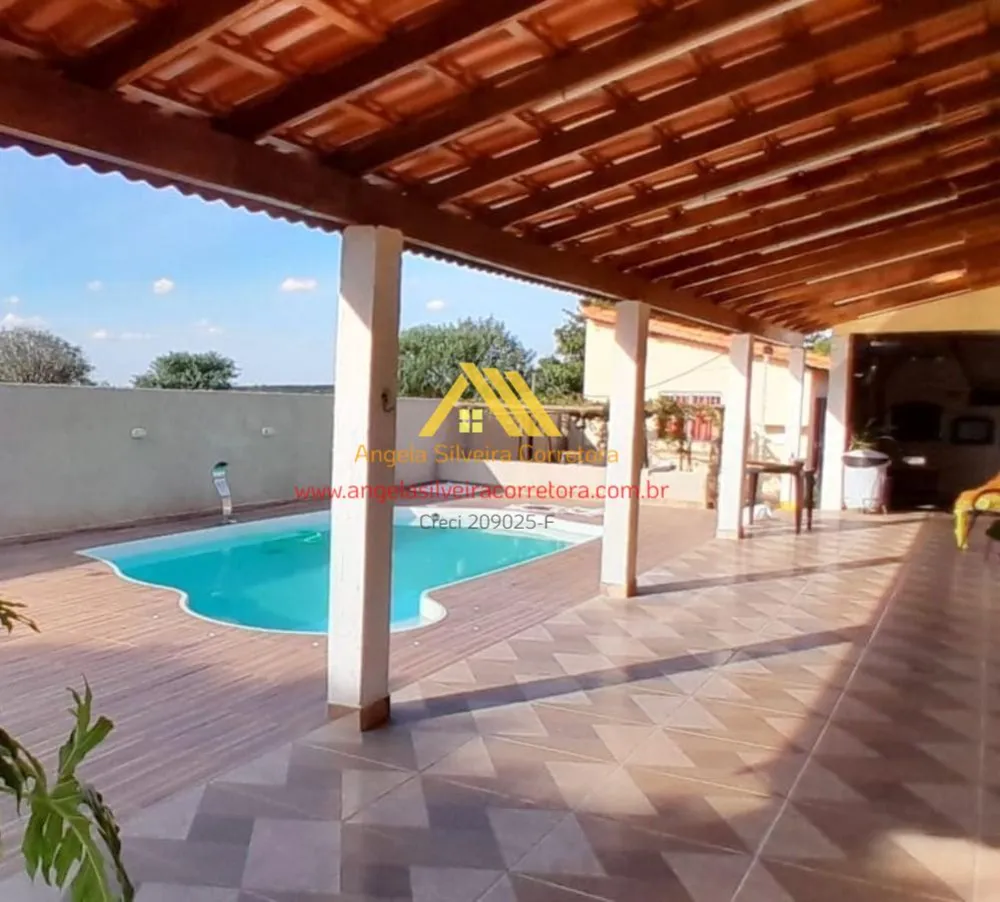 Chácara, 3 quartos, 2100 m² - Foto 1