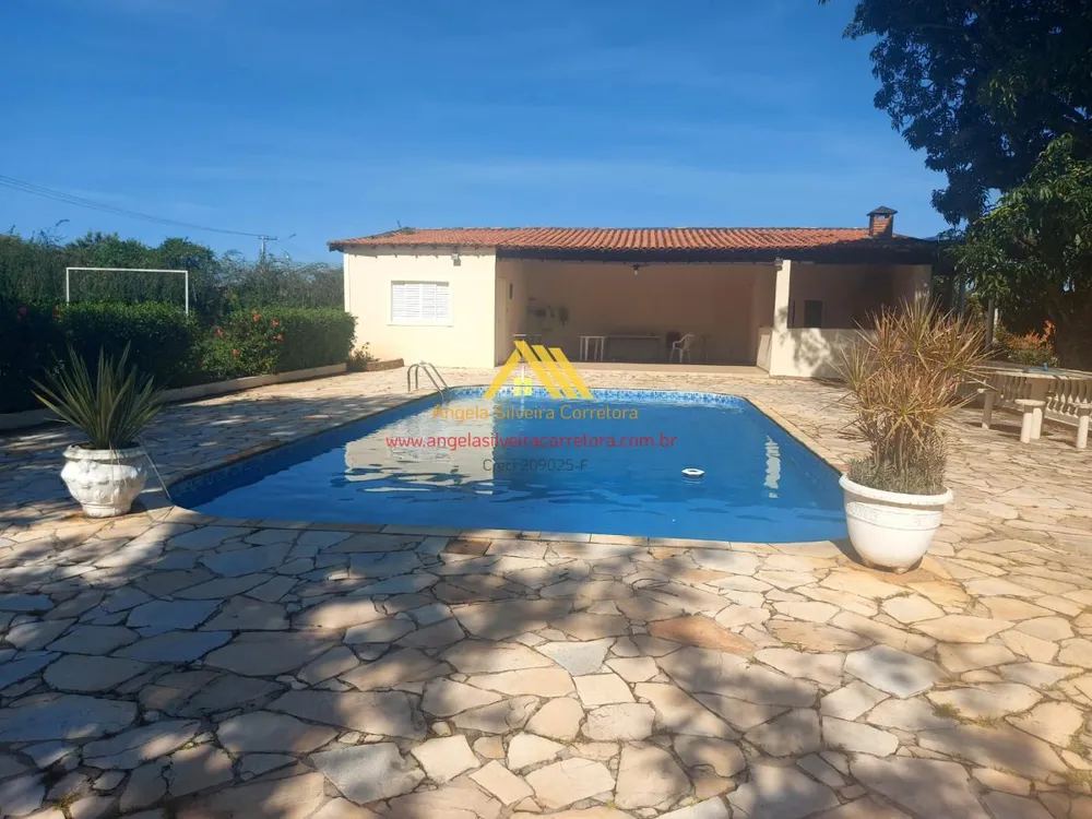Chácara, 3 quartos, 8000 m² - Foto 1