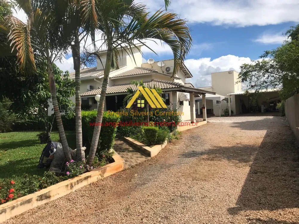 Chácara, 3 quartos, 1168 m² - Foto 1