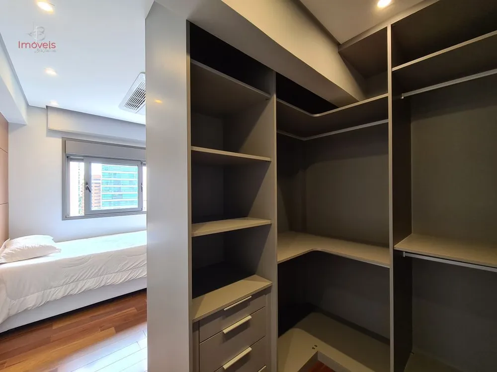 Apartamento, 3 quartos, 192 m² - Foto 12