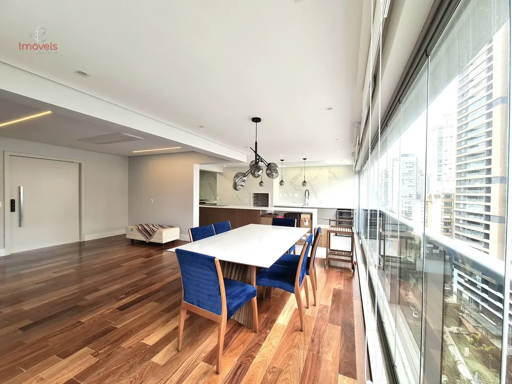 Apartamento, 3 quartos, 192 m² - Foto 2