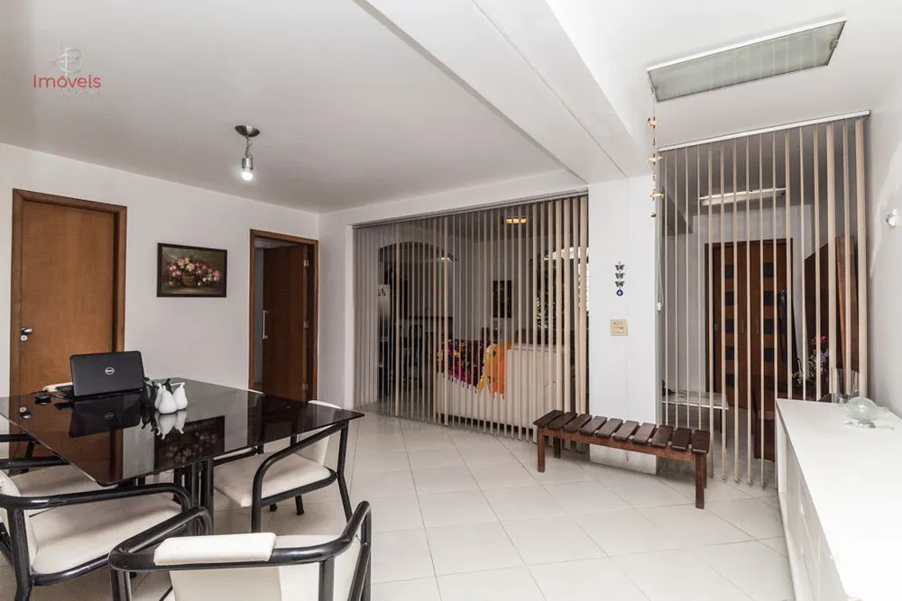 Sobrado, 4 quartos, 205 m² - Foto 1