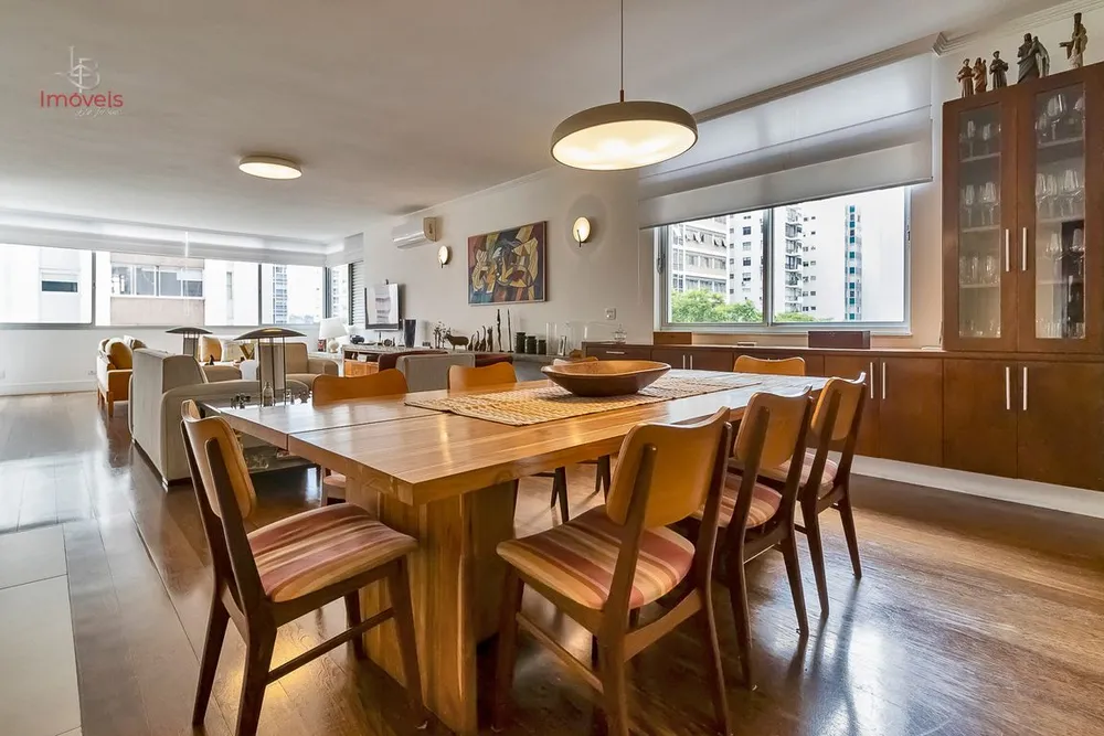 Apartamento, 3 quartos, 270 m² - Foto 1