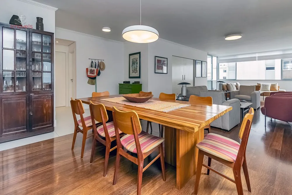 Apartamento, 3 quartos, 270 m² - Foto 2