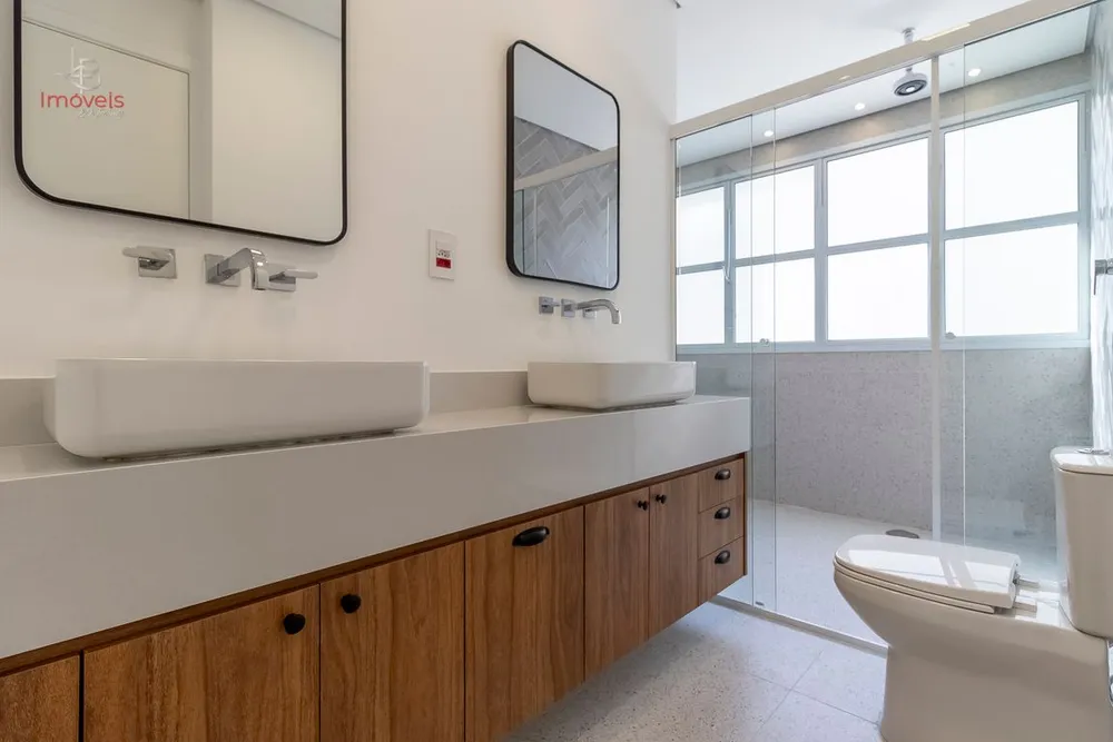 Apartamento, 3 quartos, 230 m² - Foto 2