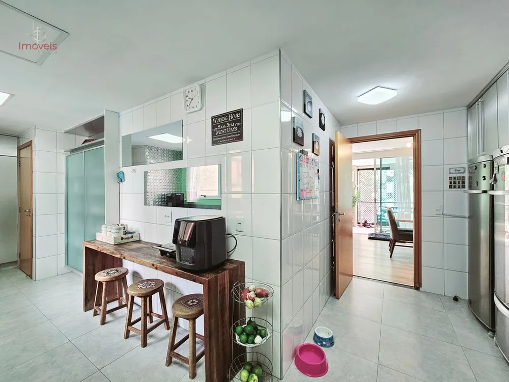 Apartamento, 3 quartos, 167 m² - Foto 2