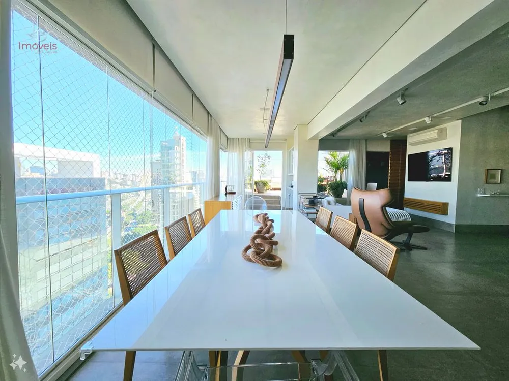 Cobertura, 3 quartos, 230 m² - Foto 4