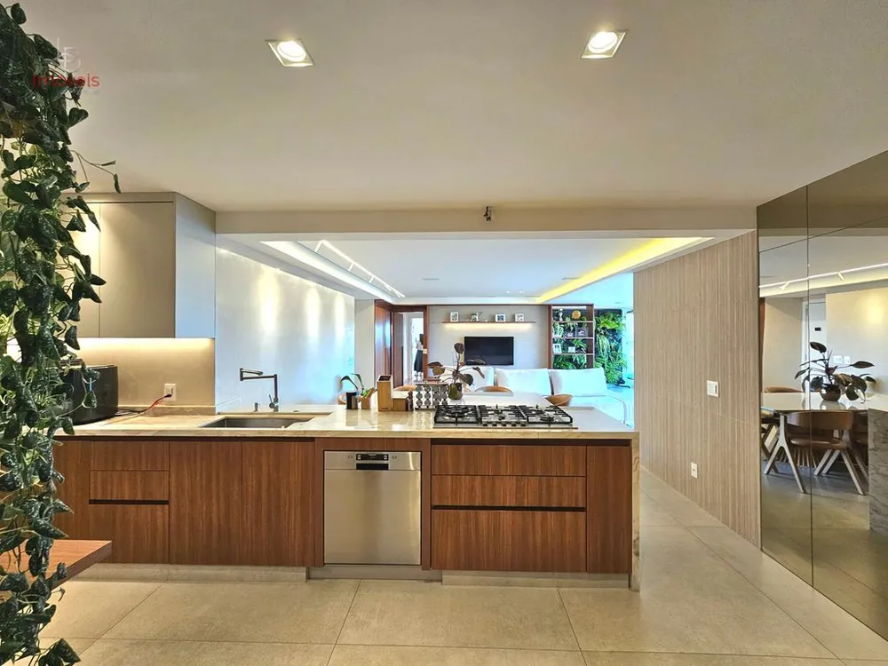Apartamento, 3 quartos, 146 m² - Foto 2