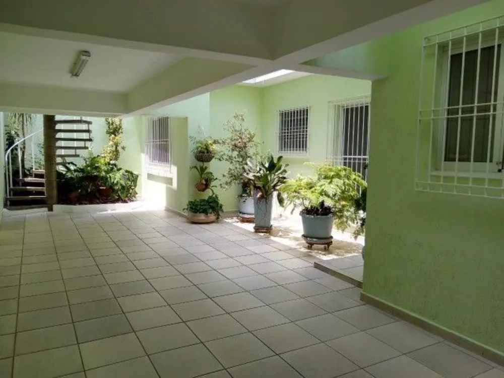 Casa, 2 quartos, 200 m² - Foto 1