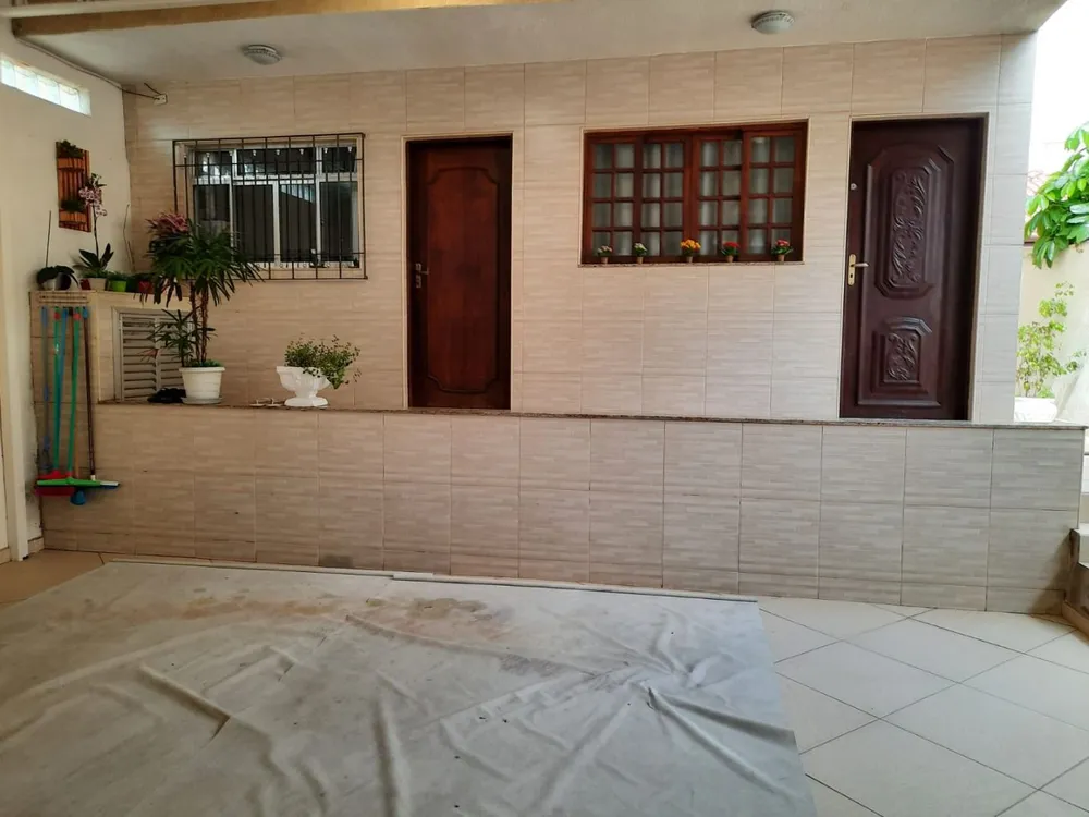 Casa, 6 quartos, 300 m² - Foto 1
