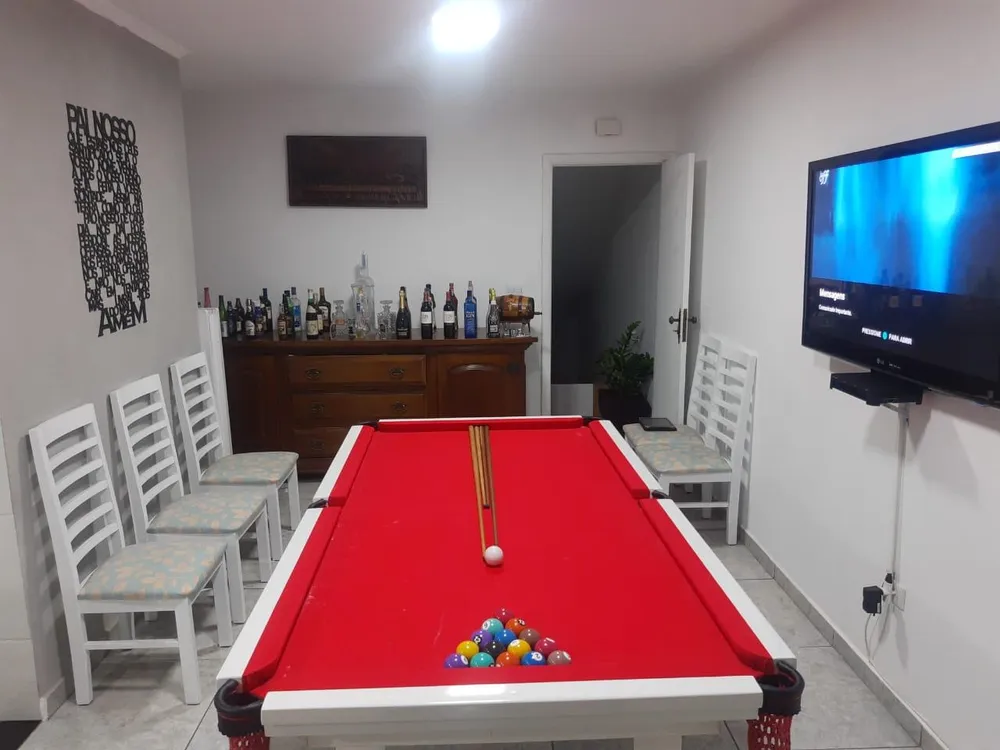 Casa, 3 quartos, 210 m² - Foto 1