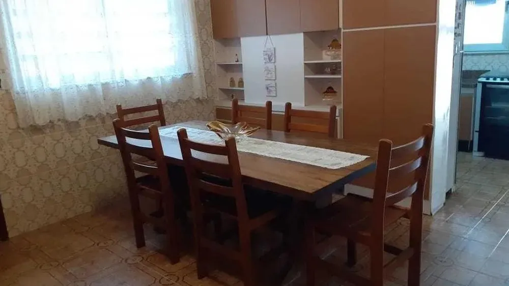 Casa, 3 quartos, 210 m² - Foto 3