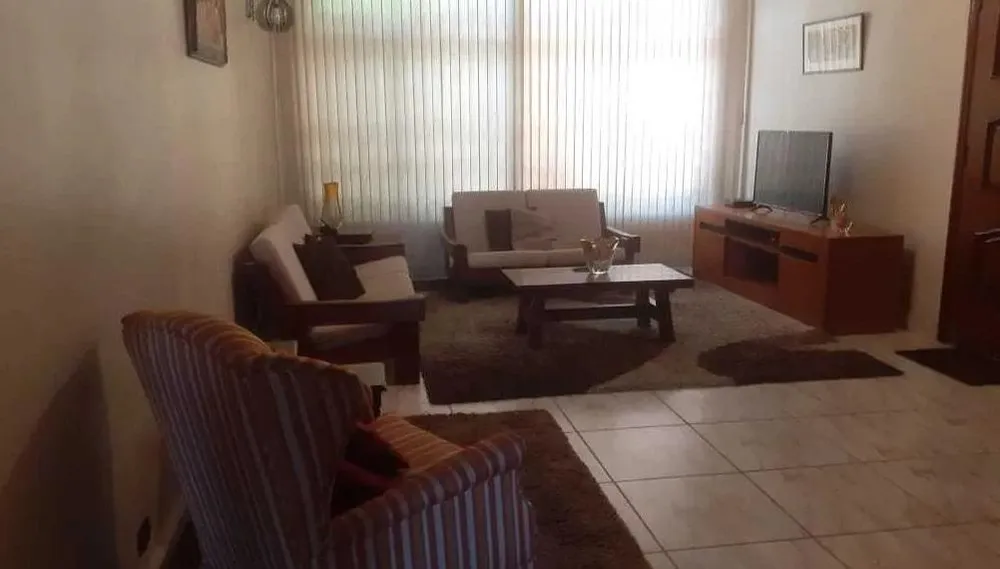Casa, 3 quartos, 210 m² - Foto 2
