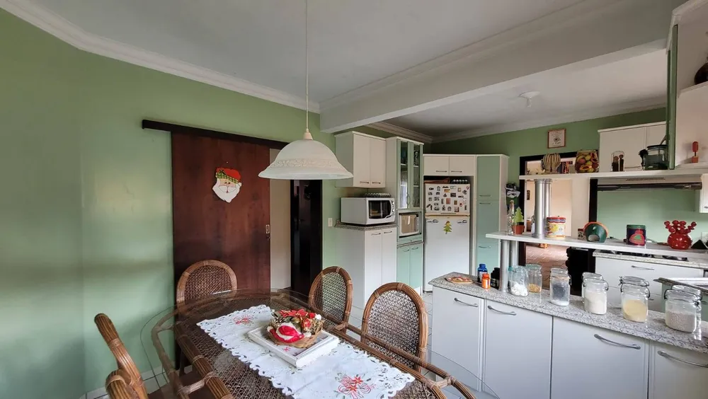 Casa, 3 quartos, 232 m² - Foto 3