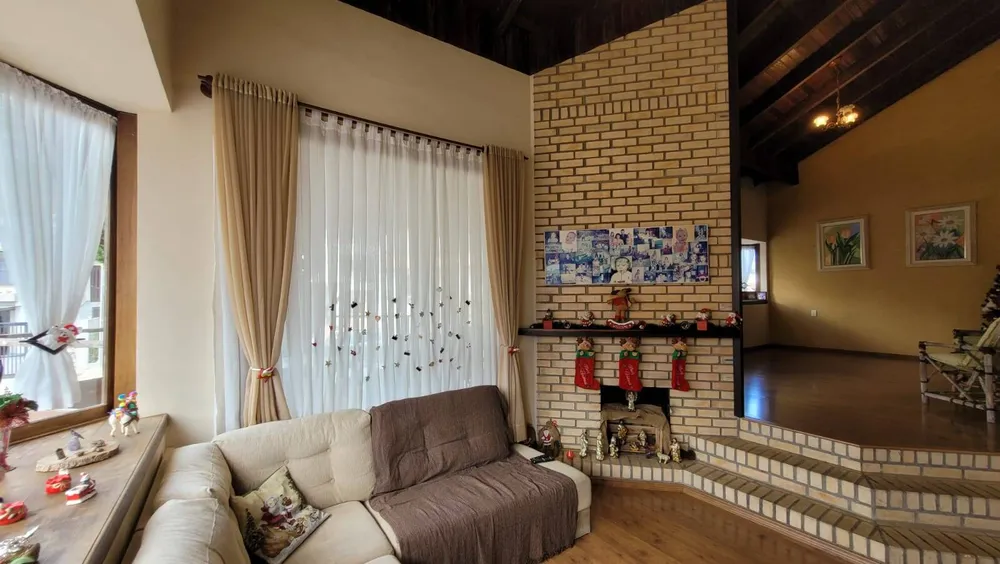 Casa, 3 quartos, 232 m² - Foto 4