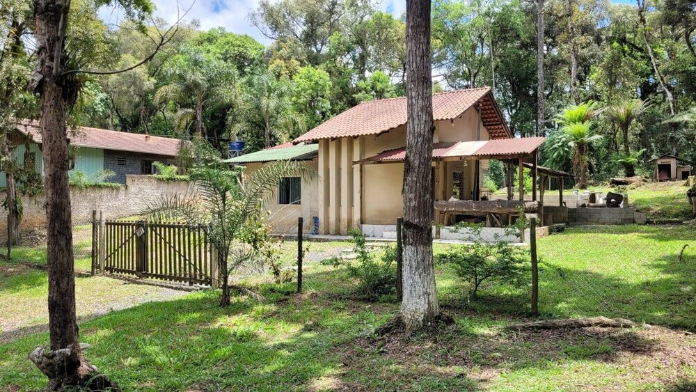 Casa à venda com 2 quartos, 50m² - Foto 2