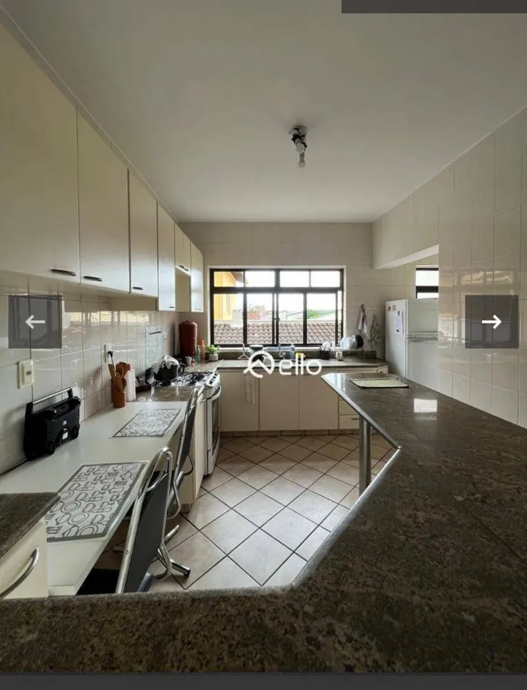 Casa, 3 quartos, 242 m² - Foto 2