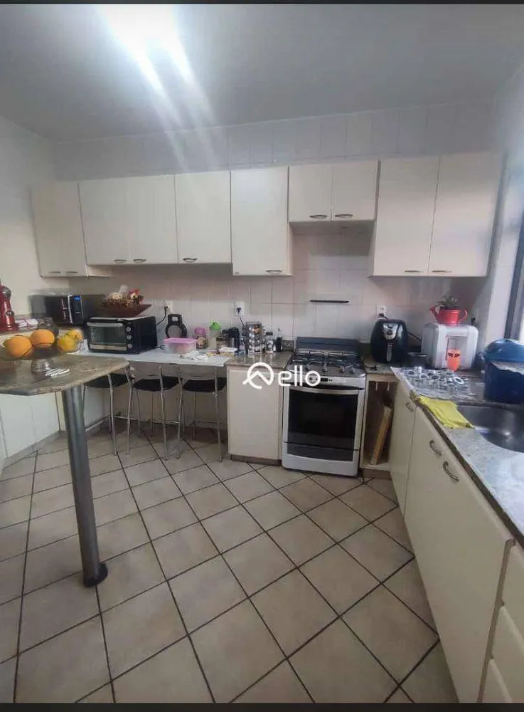 Casa, 3 quartos, 242 m² - Foto 8
