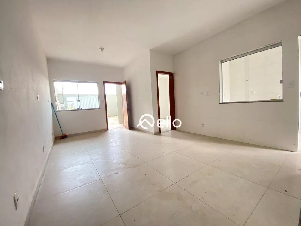 Casa, 2 quartos, 72 m² - Foto 1