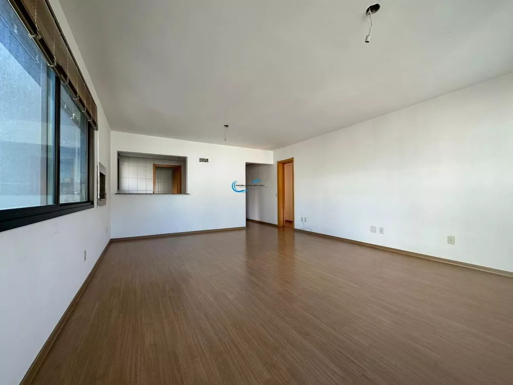 Apartamento à venda com 3 quartos, 107m² - Foto 4