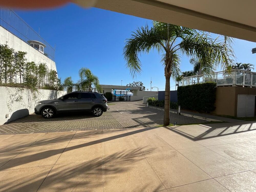 Casa de Condomínio à venda com 3 quartos, 251m² - Foto 1