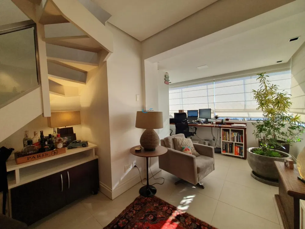 Cobertura, 3 quartos, 147 m² - Foto 2