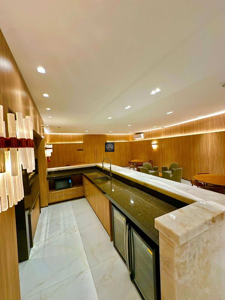 Apartamento à venda com 3 quartos, 206m² - Foto 6