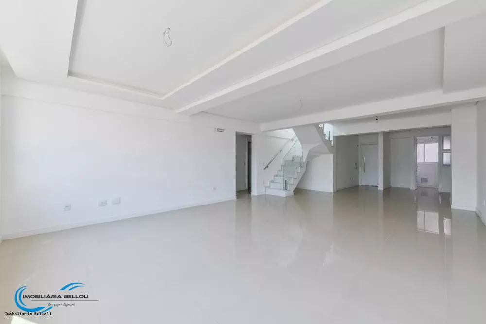 Cobertura à venda com 3 quartos, 243m² - Foto 4