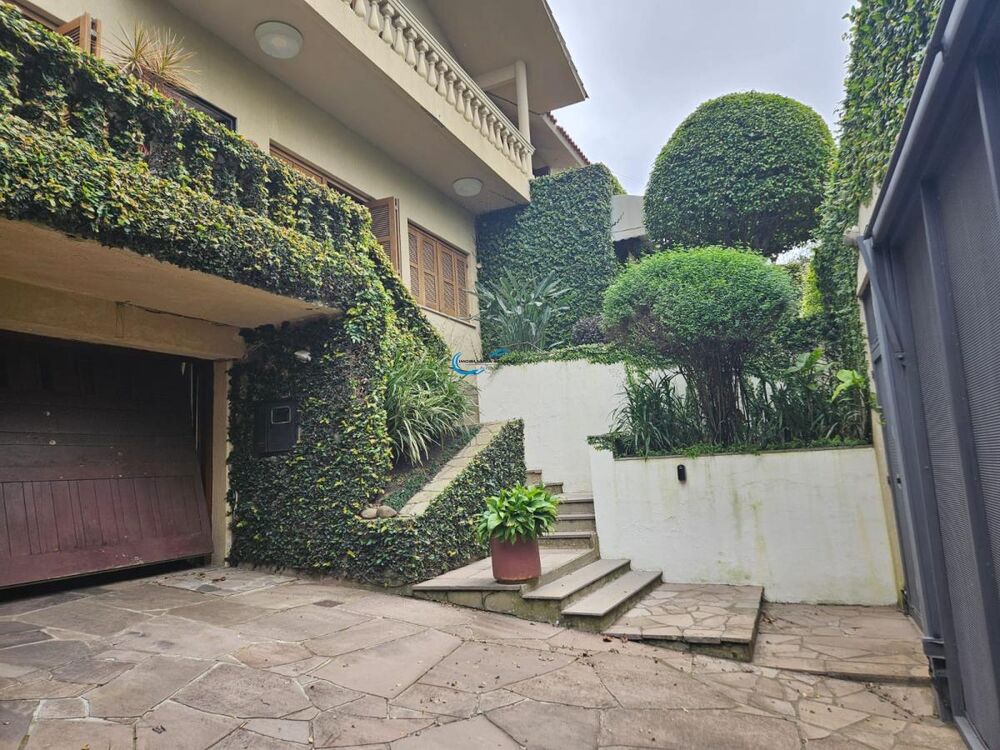 Casa à venda com 4 quartos, 640m² - Foto 4