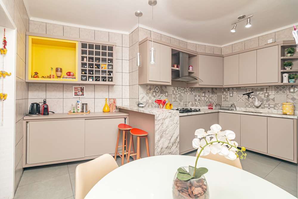 Apartamento à venda com 3 quartos, 106m² - Foto 1