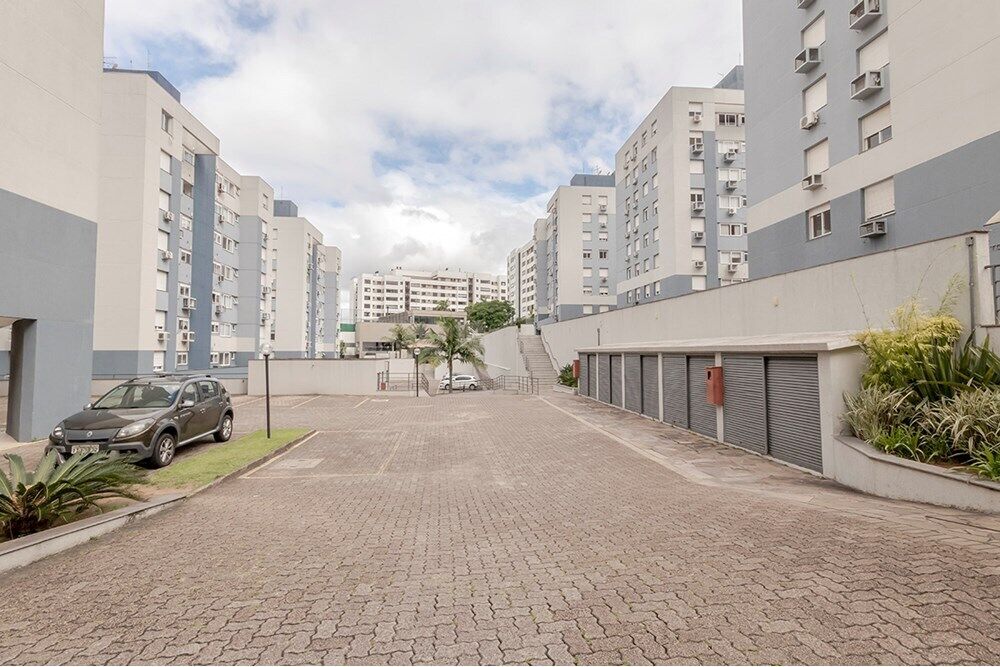 Apartamento à venda com 3 quartos, 74m² - Foto 2