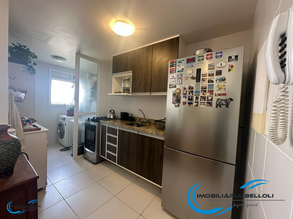 Apartamento à venda com 2 quartos, 66m² - Foto 2