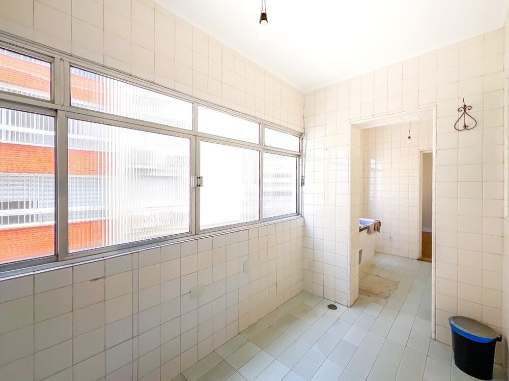 Apartamento à venda com 4 quartos, 226m² - Foto 1