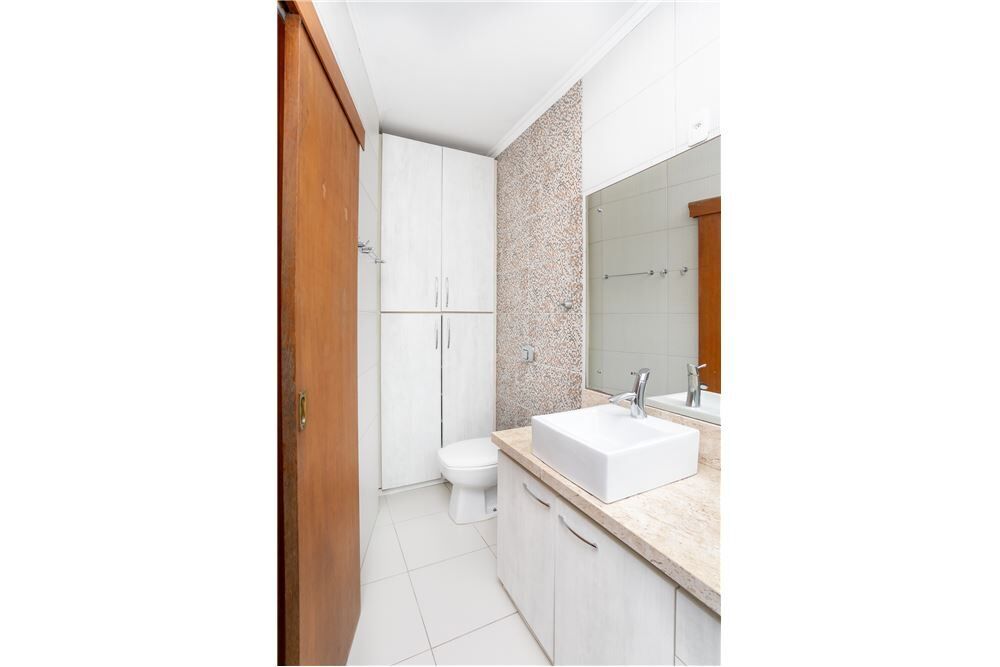 Cobertura à venda com 4 quartos, 260m² - Foto 1