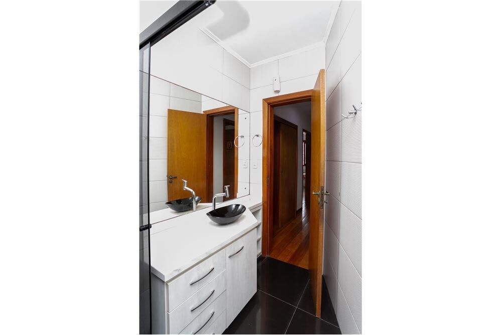 Cobertura à venda com 4 quartos, 260m² - Foto 2