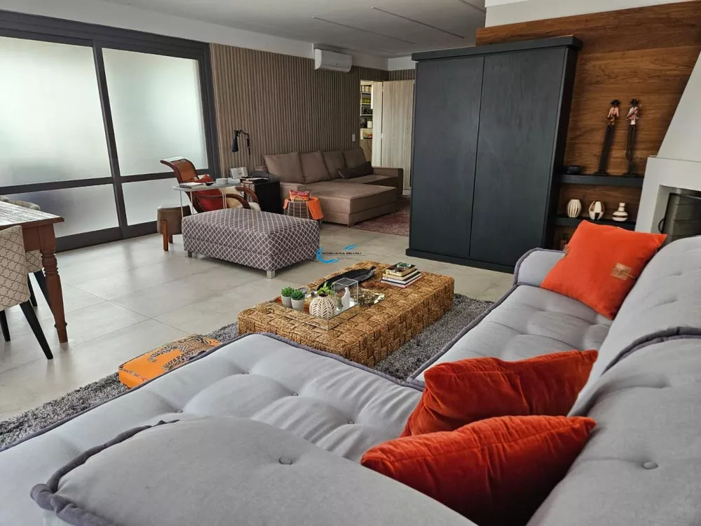 Apartamento à venda com 3 quartos, 155m² - Foto 3