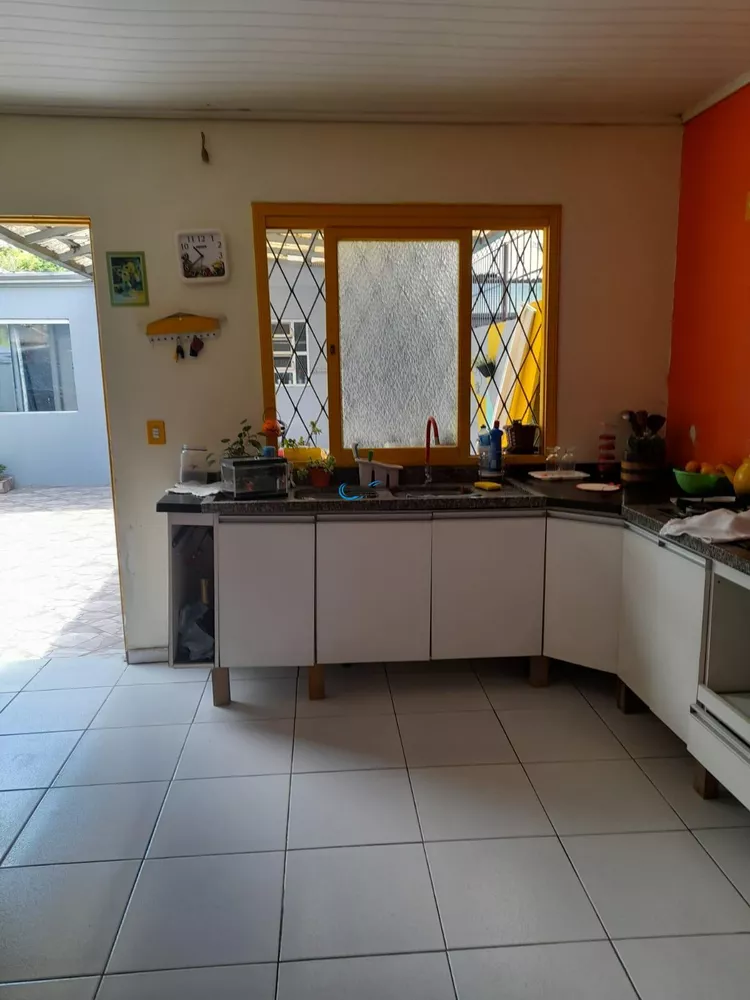 Casa à venda com 3 quartos, 300m² - Foto 4