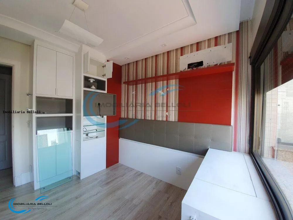 Apartamento, 3 quartos, 230 m² - Foto 1