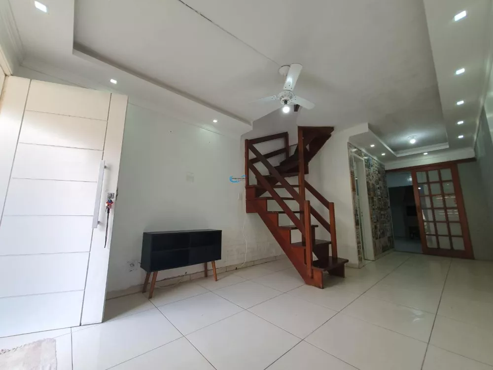 Casa de Condomínio à venda com 2 quartos, 80m² - Foto 2