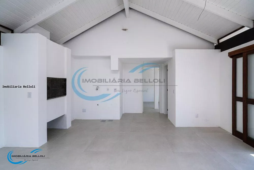 Cobertura, 3 quartos, 244 m² - Foto 1