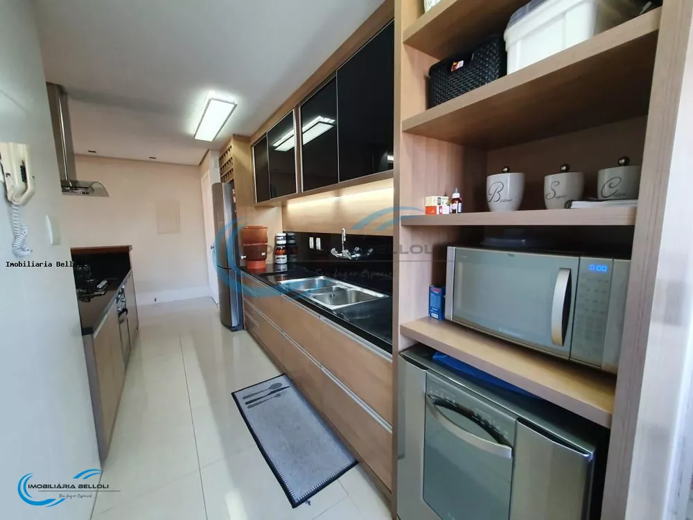 Cobertura, 3 quartos, 210 m² - Foto 1